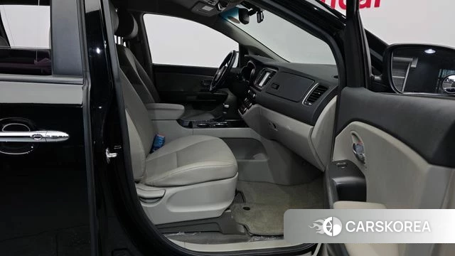 Kia The New Carnival 2020 Черный из Кореи, фото 2