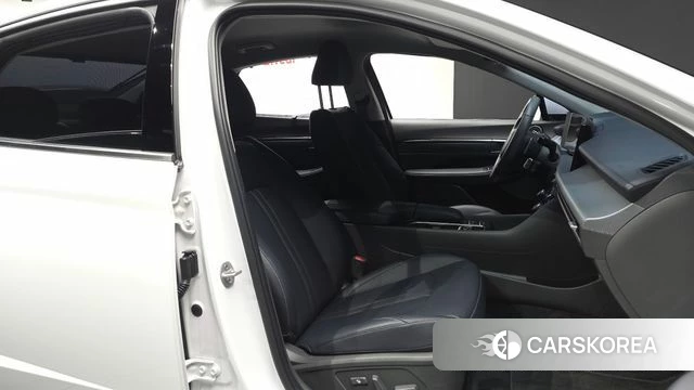 Hyundai Sonata D Edge (DN8) 2023 Белый из Кореи, фото 2