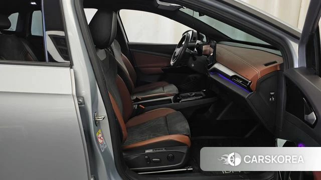 Volkswagen ID.4 2022 Серебряный из Кореи, фото 2