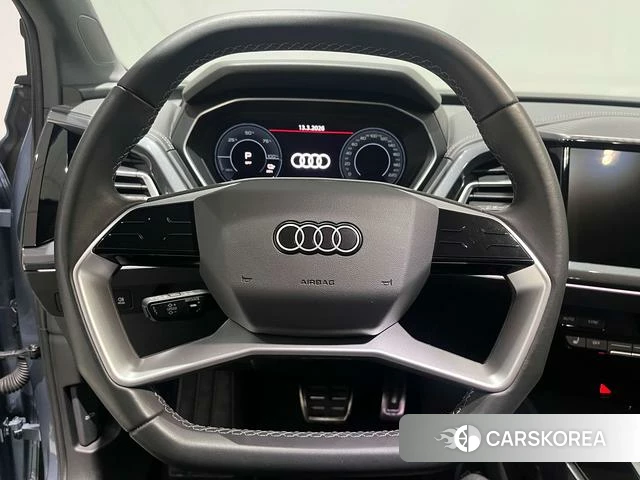 Audi Q4 2025 Синий из Китая, фото 2