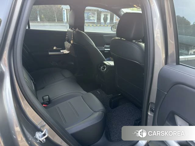 Mercedes-Benz GLA 2022 Темно-серый из Китая, фото 2