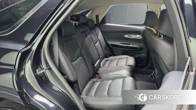 Genesis GV70 2021 Черный из Кореи, фото 2