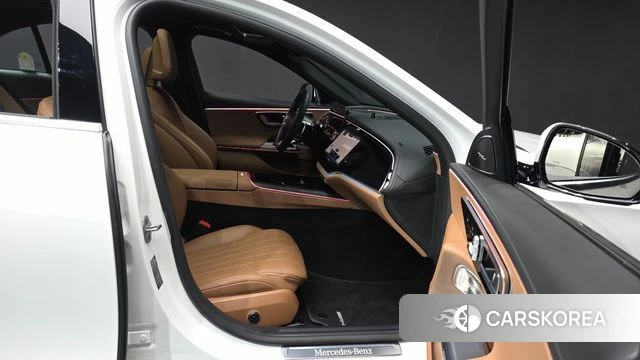 Mercedes-Benz E-Class W214 2025 Белый из Кореи, фото 2