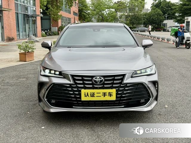 Toyota Avalon 2024 Серебристо-серый из Китая, фото 2