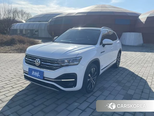 Volkswagen Tayron 2022 Белый из Китая, фото 2