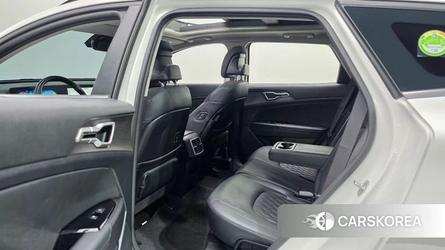 Kia Sportage 5th Generation 2022 Белый из Кореи, фото 2