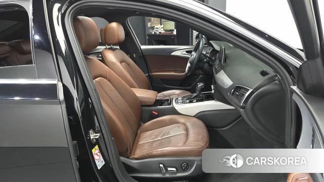 Audi New A6 2018 Черный из Кореи, фото 2