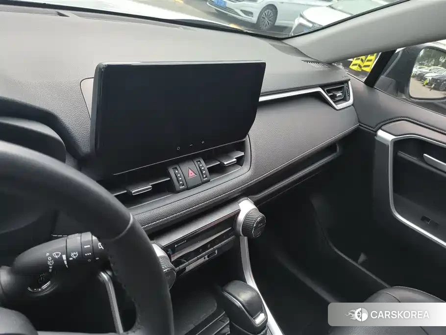 Toyota Wildlander 2023 Белый из Китая, фото 2