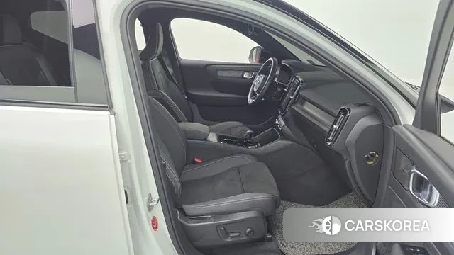 Volvo XC40 Richards 2022 Белый из Кореи, фото 2