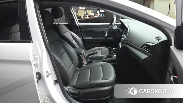 Hyundai The New Avante AD 2019 Белый из Кореи, фото 2