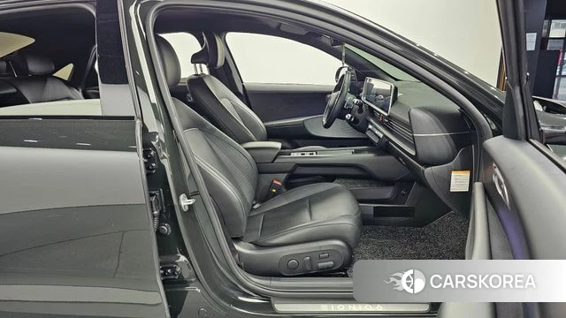 Hyundai Ionic 6 2022 Темно-зеленый из Кореи, фото 2