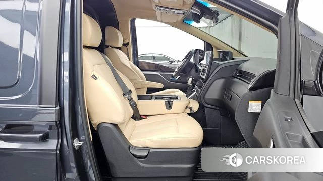 Hyundai Staria 2024 Серый из Кореи, фото 2
