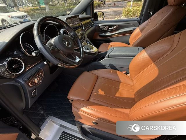 Mercedes-Benz V-Class 2023 Черный из Китая, фото 2