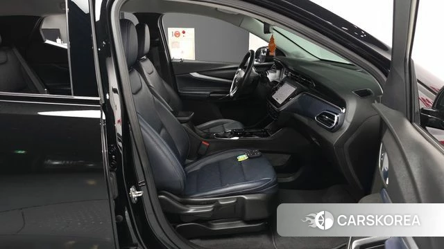 Chevrolet (GM Daewoo) Bolt EUV 2022 Черный из Кореи, фото 2