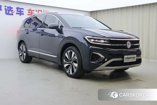 Volkswagen Talagon 2023 Синий из Китая, фото 2