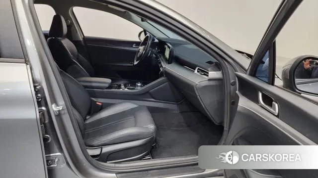 Kia K5 3rd generation 2021 Серебряный из Кореи, фото 2