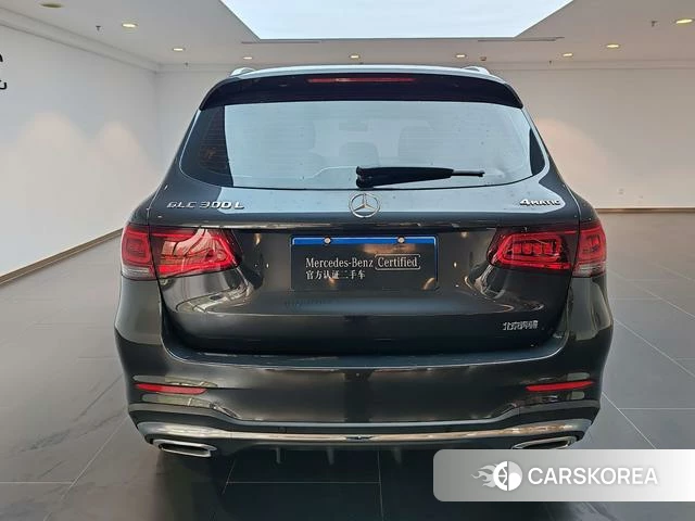 Mercedes-Benz GLC 2023 Темно-серый из Китая, фото 2