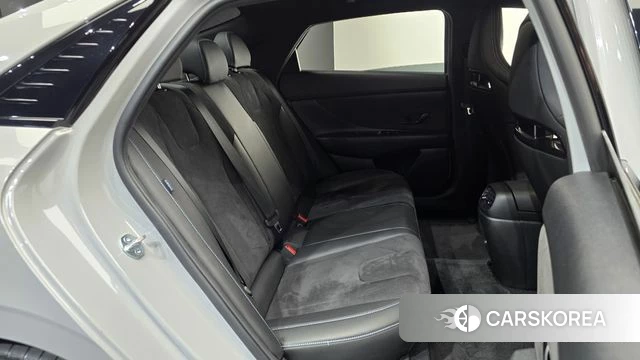 Hyundai The New Avante (CN7) 2025 Серебристо-серый из Кореи, фото 2