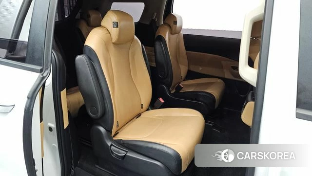 Kia Carnival 4th generation 2023 Белый из Кореи, фото 2