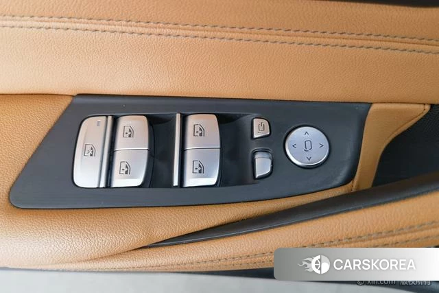 BMW 5 series 2024 Черный из Китая, фото 2