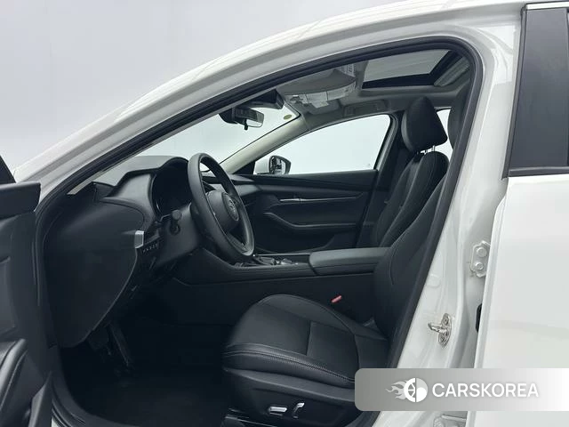 Mazda 3 2021 Белый из Китая, фото 2