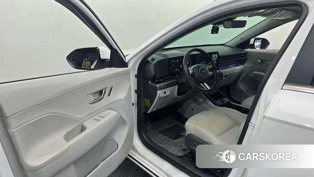 Hyundai Kona Electric (SX2) 2023 Белый из Кореи, фото 2