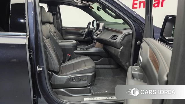 Chevrolet (GM Daewoo) Tahoe 2023 Серый из Кореи, фото 2