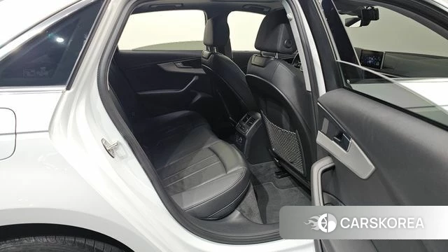 Audi A4 (B9) 2019 Белый из Кореи, фото 2