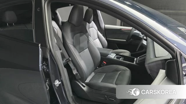 Tesla Model Y 2026 Серый из Кореи, фото 2