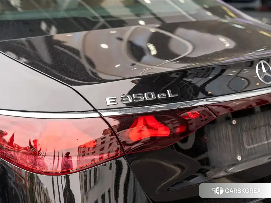 Mercedes-Benz E-Class 2025 Черный из Китая, фото 2