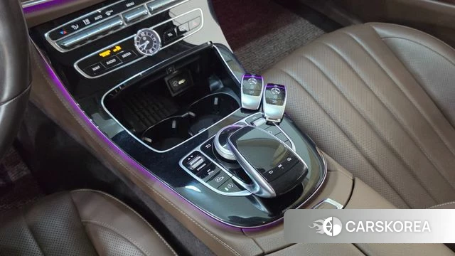 Mercedes-Benz E-Class W213 2020 Белый из Кореи, фото 2