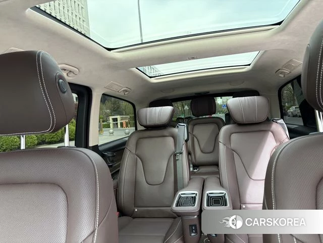 Mercedes-Benz V-Class 2024 Черный из Китая, фото 2