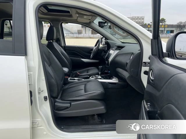 Nissan Terra 2022 Белый из Китая, фото 2