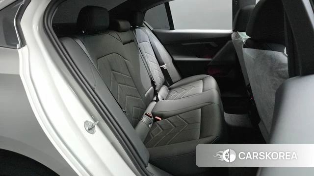 BMW 5 Series (G60) 2026 Белый из Кореи, фото 2