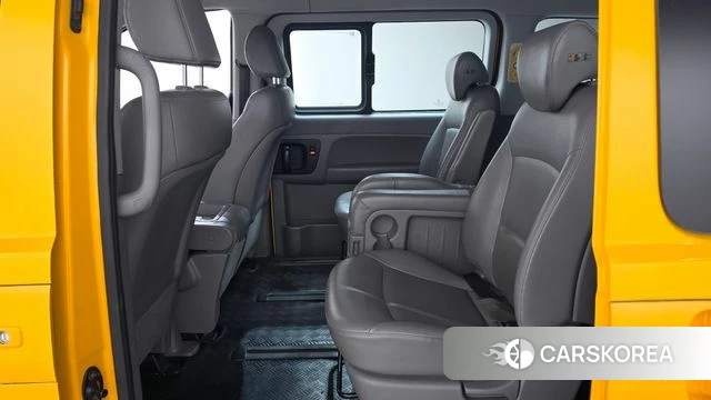 Hyundai The New Grand Starex 2021 Желтый из Кореи, фото 2