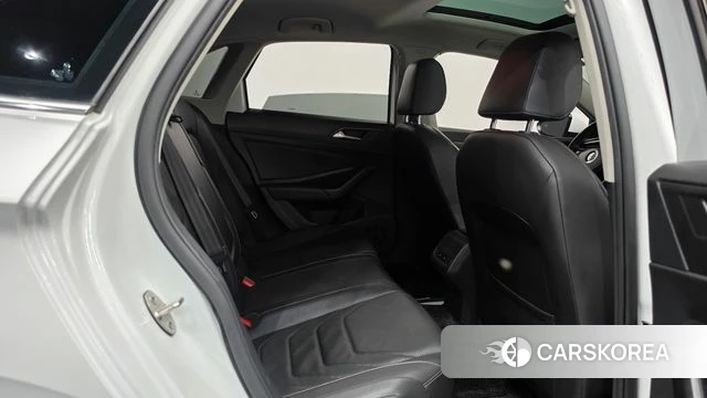 Volkswagen 7th Generation of Jetta 2021 Белый из Кореи, фото 2