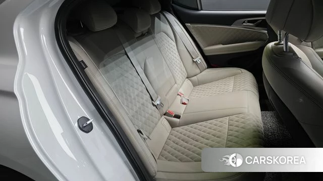 Genesis The New G70 2021 Белый из Кореи, фото 2