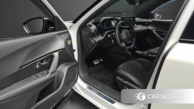Peugeot e-2008 second generation 2023 Белый из Кореи, фото 2