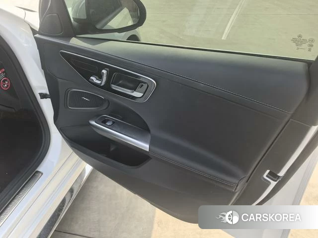 Mercedes-Benz C-class 2023 Белый из Китая, фото 2