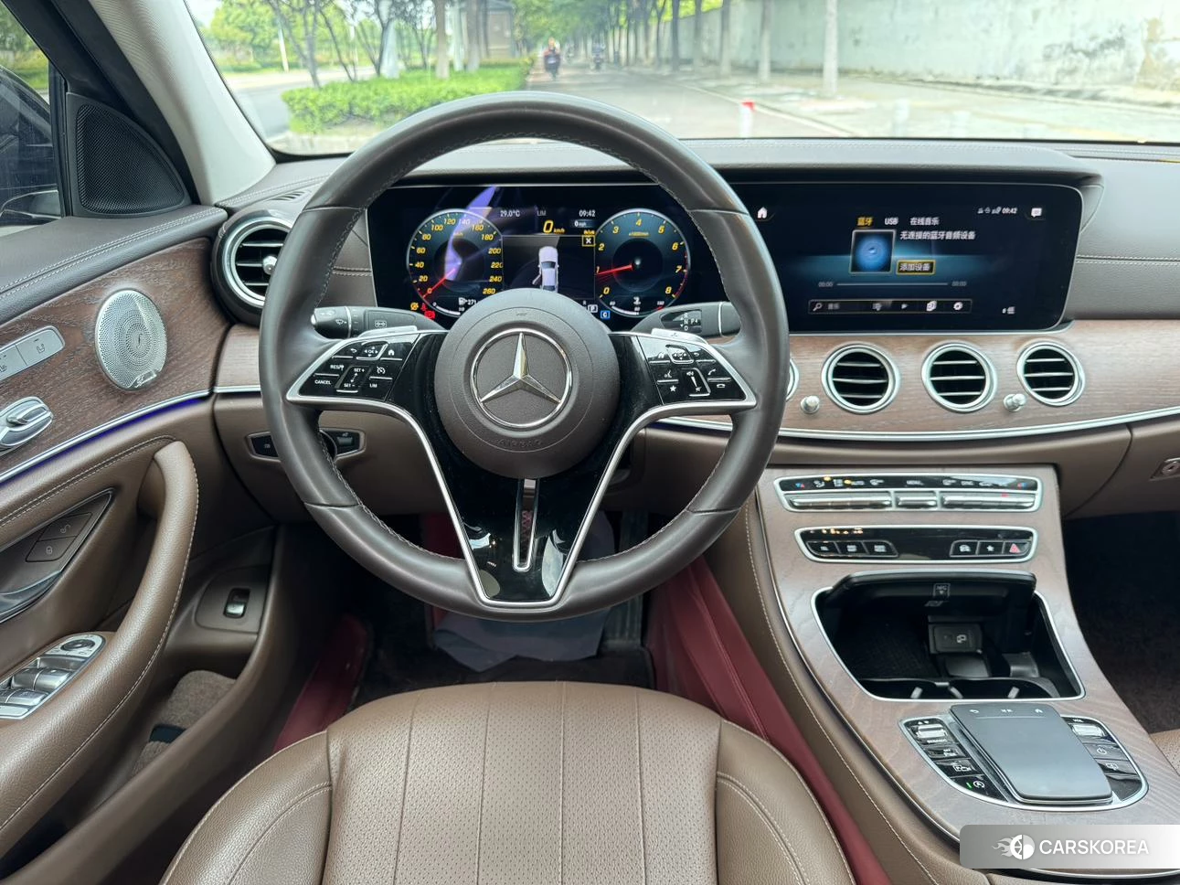 Mercedes-Benz E-Class 2023 Черный из Китая, фото 2