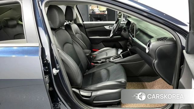 Kia The New K3 2nd generation 2021 Синий из Кореи, фото 2