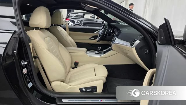 BMW 4 Series (G22) 2021 Черный из Кореи, фото 2