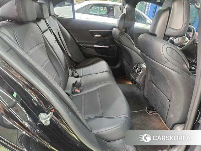 Mercedes-Benz C-Class W206 2022 Черный из Кореи, фото 2
