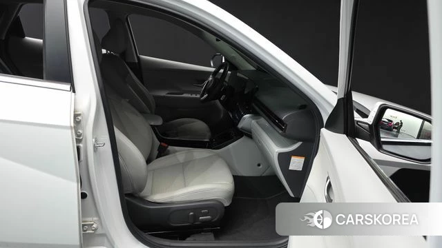 Hyundai Kona Hybrid (SX2) 2023 Белый из Кореи, фото 2