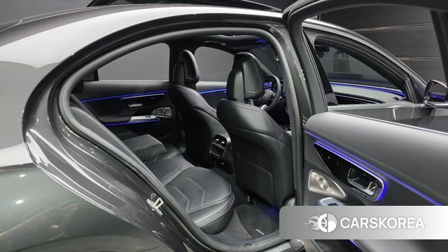 Mercedes-Benz E-Class W214 2024 Серый из Кореи, фото 2