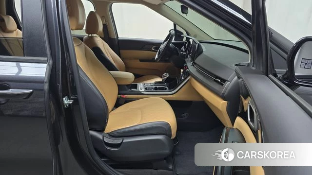 Kia Carnival 4th generation 2023 Серый из Кореи, фото 2