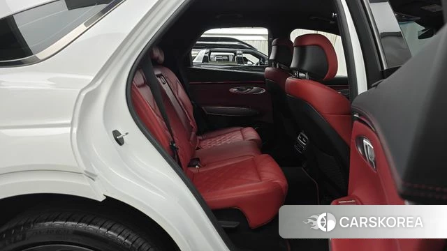 Genesis GV70 2024 Белый из Кореи, фото 2