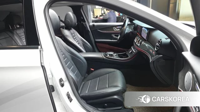 Mercedes-Benz E-Class W213 2020 Белый из Кореи, фото 2