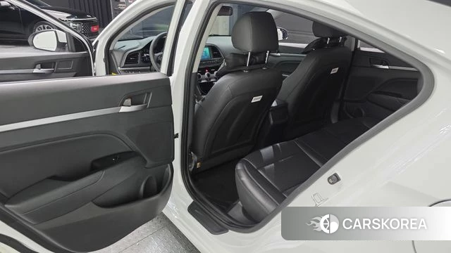 Hyundai The New Avante AD 2018 Белый из Кореи, фото 2