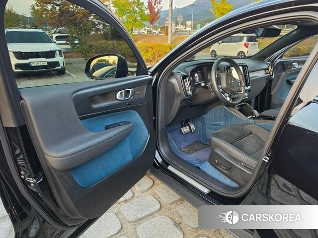 Volvo C40 Richards 2024 Черный из Кореи, фото 2